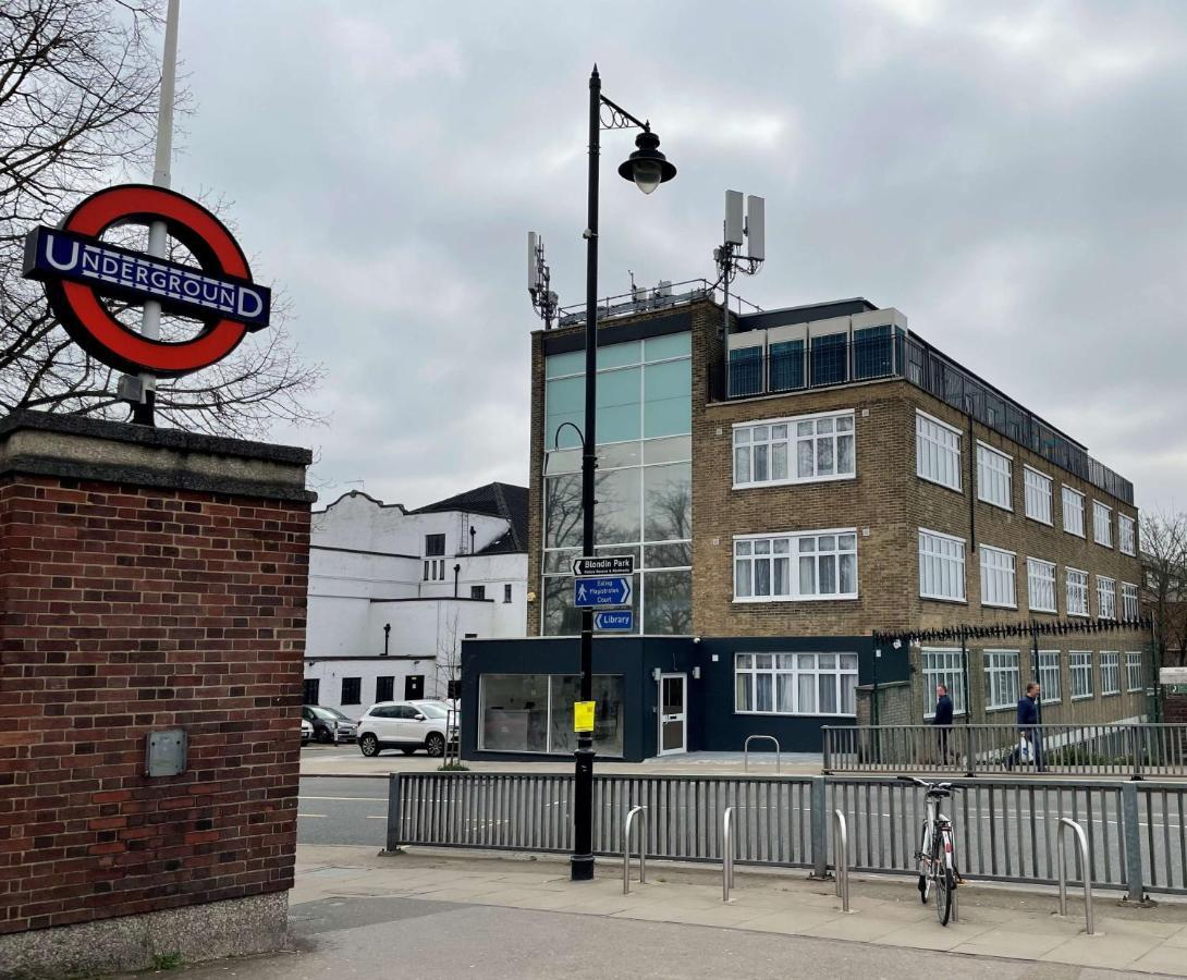 Best Western Northfields Ealing Hotel Лондон Экстерьер фото