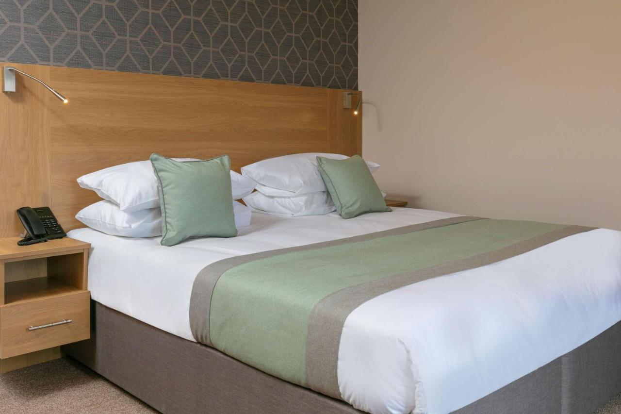 Best Western Northfields Ealing Hotel Лондон Экстерьер фото