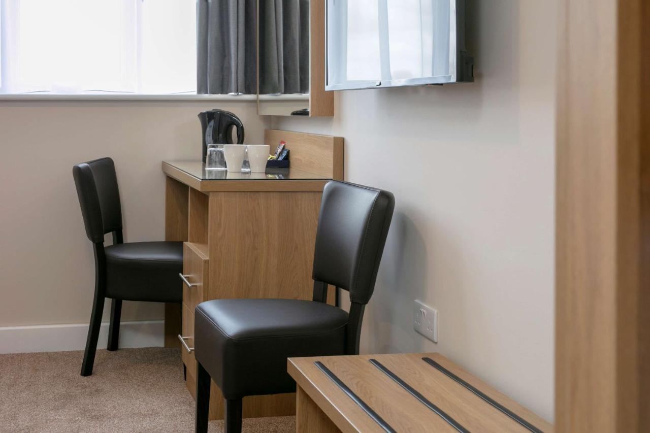 Best Western Northfields Ealing Hotel Лондон Экстерьер фото